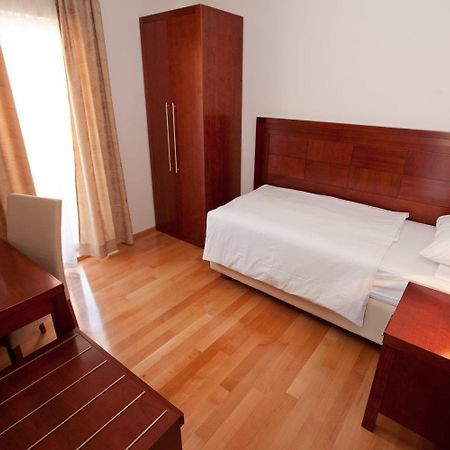 Apartments Agava Makarska Buitenkant foto