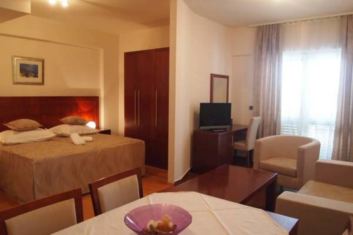 Apartments Agava Makarska Buitenkant foto