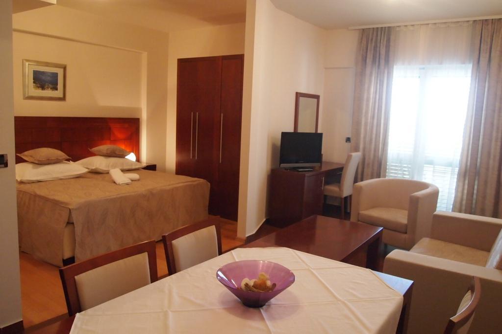Apartments Agava Makarska Kamer foto