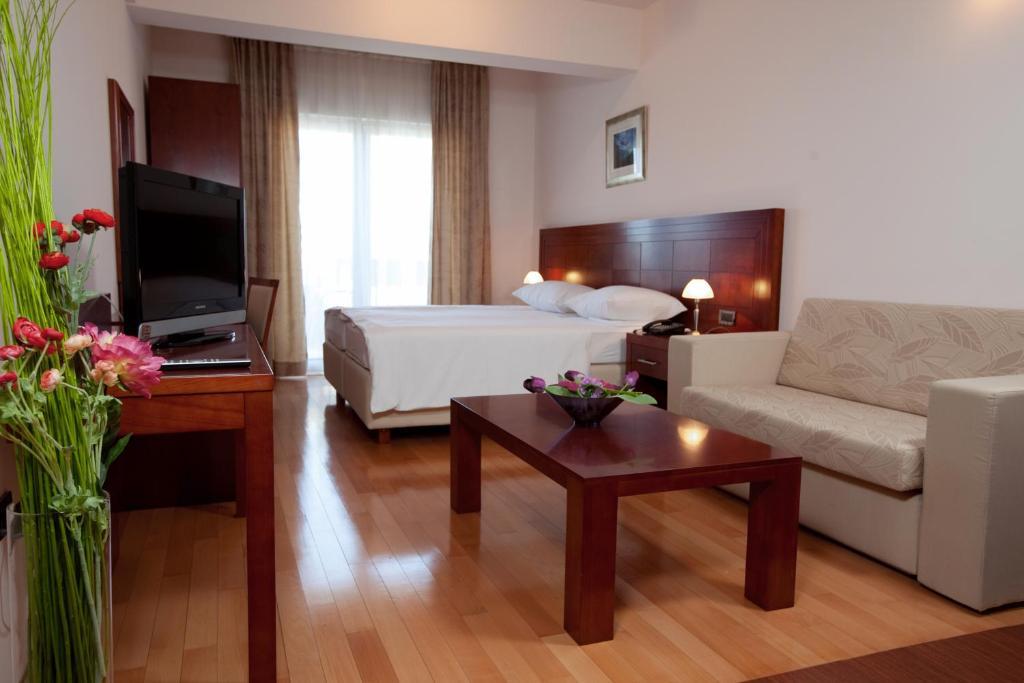 Apartments Agava Makarska Buitenkant foto