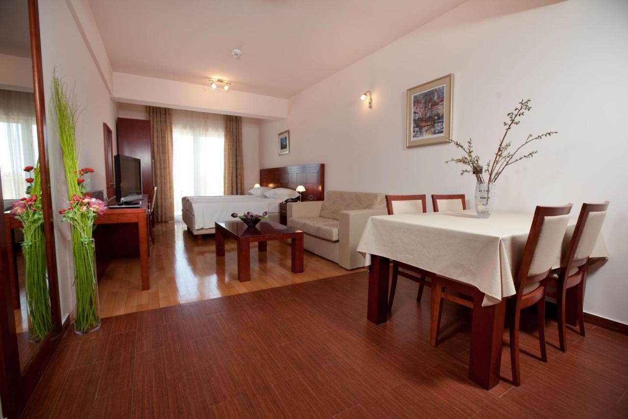 Apartments Agava Makarska Kamer foto