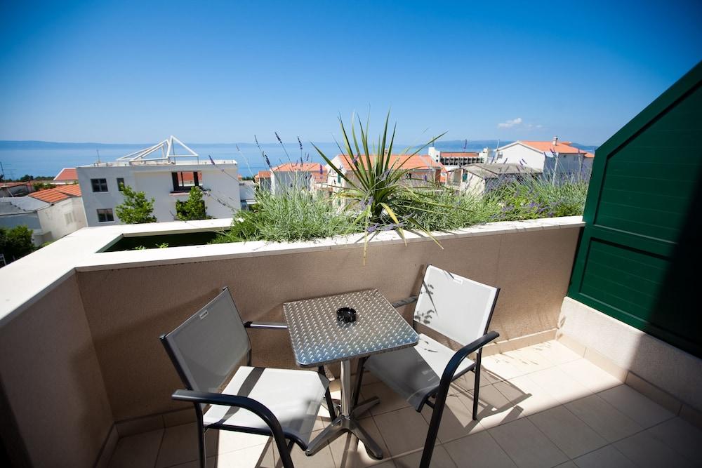 Apartments Agava Makarska Buitenkant foto